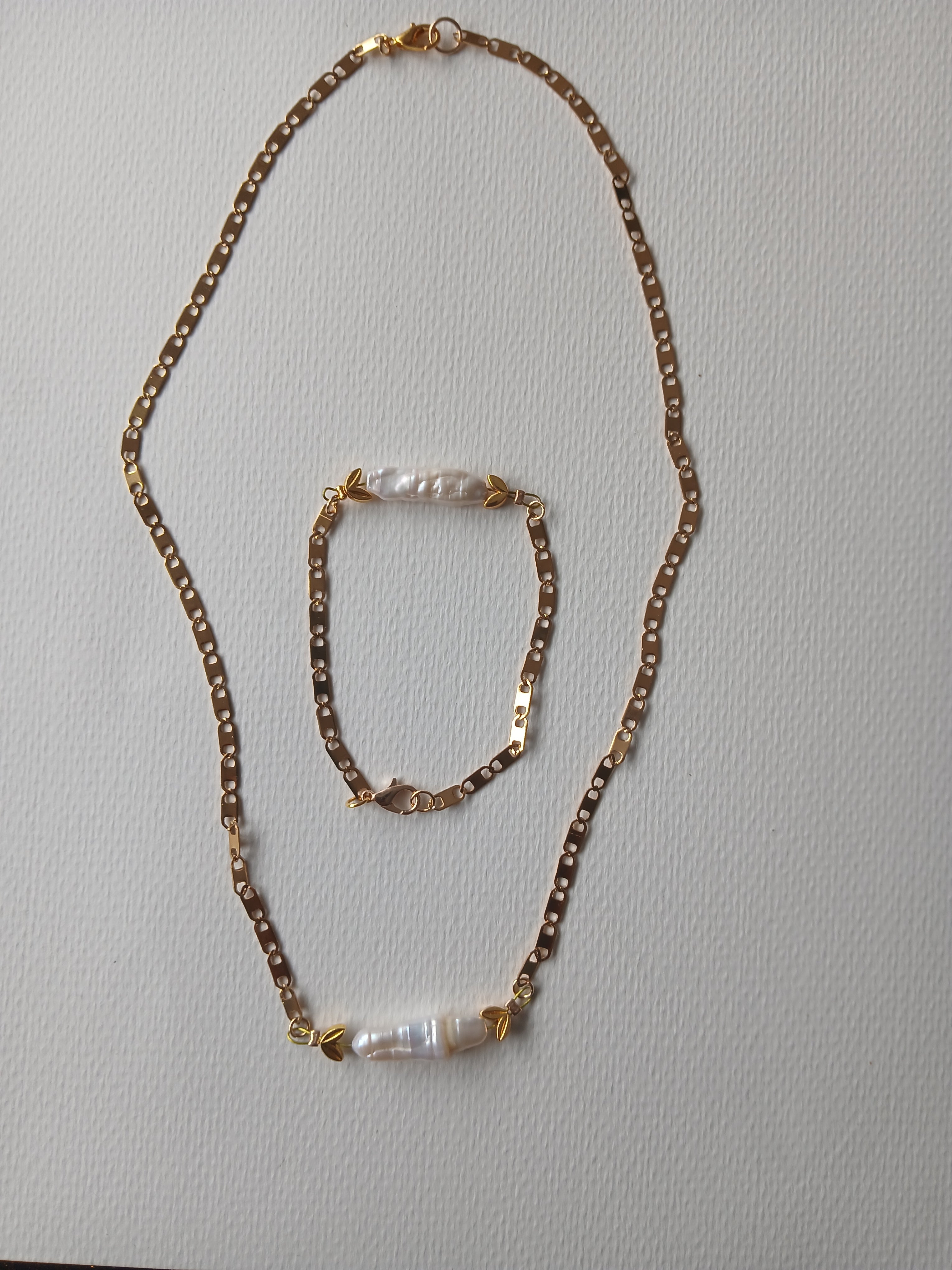Collier et bracelet en acier doré pour femme